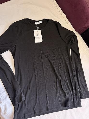 Жеке буюмдар: Пиджак Корея 300 Юбка 200 сом 2. Жилетка 500 сом 3. Джинсы 500 сом — 7