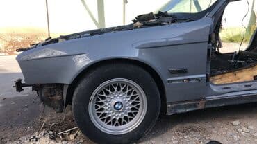 Крыло Переднее правое BMW, 1995 г., Б/у, Оригинал