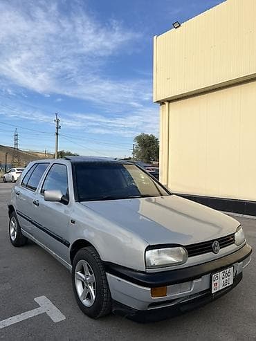 Продажа авто: Volkswagen Golf: 1997 г., 2 л, Механика, Бензин, Хэтчбэк — 3