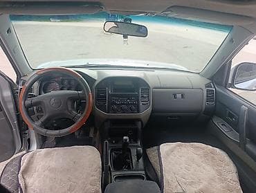 Унаа сатуу: Mitsubishi Pajero: 2000 г., 3.2 л, Кол менен иштөөчү, Дизель, Жол тандабас — 5