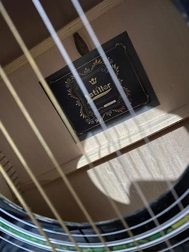 Аккордеоны: Гитара, отличное состояние, почтиновое — 2