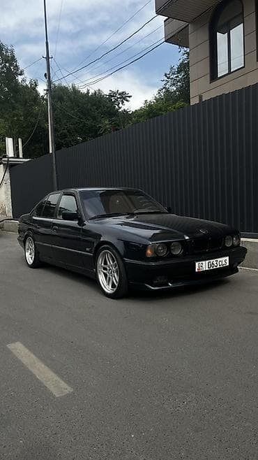 525i: BMW 5 series: 1991 г., 2.5 л, Механика, Бензин, Седан — 2