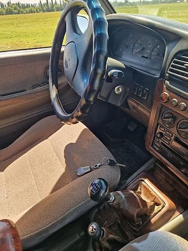 Kia Sportage: 2000 г., Механика, Бензин, Внедорожник — 1