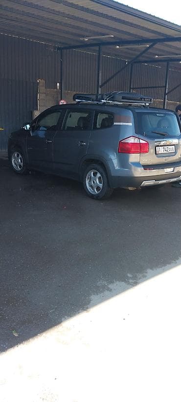 Chevrolet Orlando: 2016 г., 0.2 л, Автомат, Газ, Кроссовер