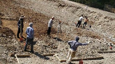 строим дом: Монолит Бесплатная консультация Больше 6 лет опыта — 12