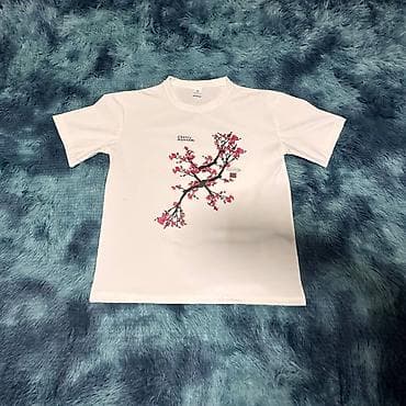 одежда из аниме: Белая футболка с принтом “Cherry Blossom”. - Классический крой — 1