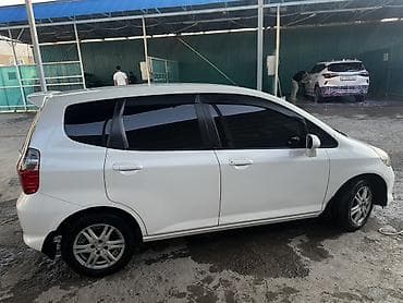 Транспорт: Honda Fit: 2003 г., 1.5 л, Вариатор, Бензин, Хэтчбэк — 4