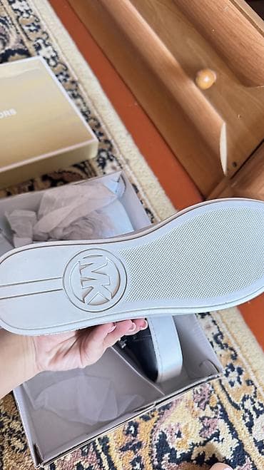 мега акция: Кроссовки, 41, Michael Kors, Новый, цвет - Черный, Платная доставка, Самовывоз — 3