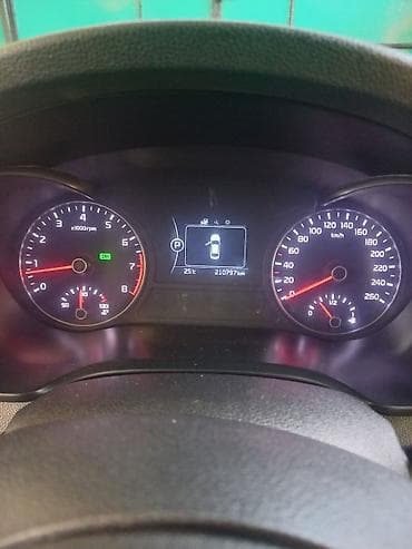 lexsus is: Kia Optima: 2017 г., 2 л, Автомат, Бензин, Седан — 10