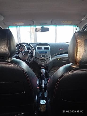 Chevrolet Spark: 2012 г., 1 л, Ручные, Бензин, Хэтчбэк — 7