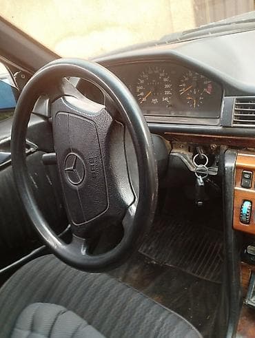 trx ram: Mercedes-Benz W124: 1994 г., Автомат, Седан — 4