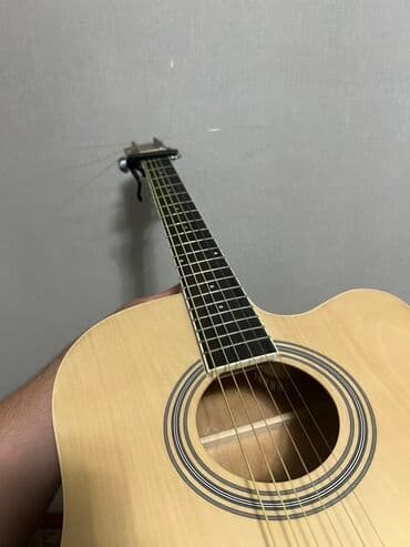 гитара акустическая цена бишкек: Акустическая гитара со светлой декой и темной задней панелью — 4