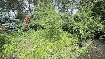 стройител: 🏡 Участок с времянкой в Бишкеке 📍 ж/м Красный Строитель 🔹 Площадь — 4