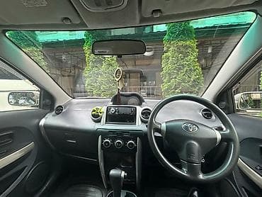 Продажа авто: Toyota Ist: 2002 г., 1.3 л, Автомат, Бензин, Хэтчбэк — 6