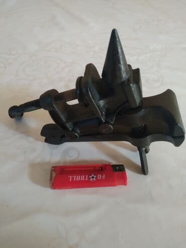 Заклепочные инструменты: Продаются Мини Тисы для мелких работ. Новое, в работе не — 3