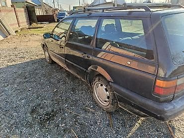 Volkswagen Passat Variant: 1993 г., 1.8 л, Механика, Бензин, Универсал at lalafo.kg Volkswagen Passat Variant: 1993 г., 1.8 л, Механика, Бензин, Универсал