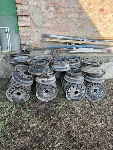 шипы для шины: Железные Диски R 14 Audi, отверстий - 4, Б/у — 3