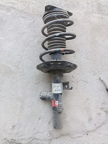 Компрессоры для авто: Передний амортизатор Renault Оригинал — 1
