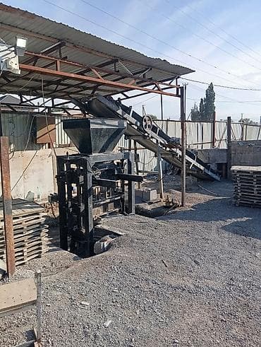 сары булун: Продаю аппарат для изготовления пескоблоков в комплекте 150 — 4