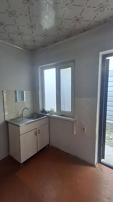 купить комнату студию: Сдается комната в частном доме с отдельным входом. Особенности: - — 2