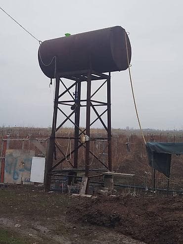 solutions third edition: Цистерна 3-х тоник с насосом для закачьки воды… поливалась малина — 1