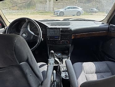 BMW 5 series: 1993 г., 2.1 л, Механика, Бензин, Седан