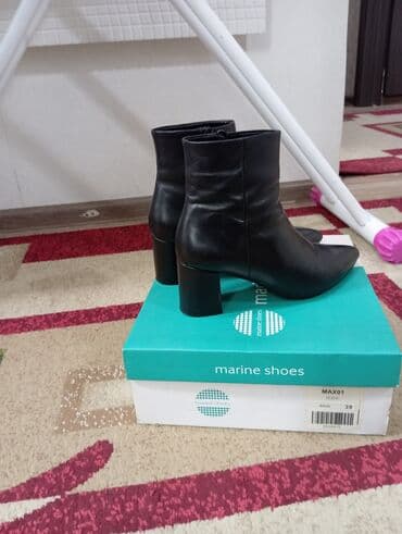 обувь лоферы: Полусапоги кожанная,39-размер,купила за 3800 в Лионе,продам за — 1