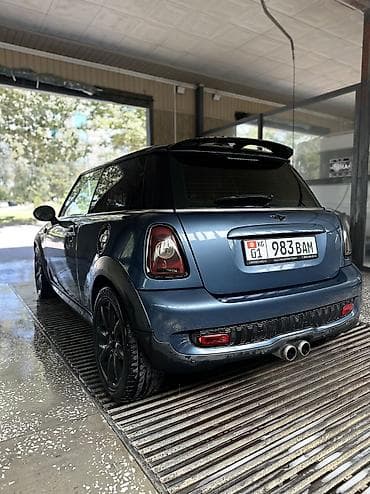 Mini: Mini Mini Cooper (2002-Present): 2009 г., 1.6 л, Автомат, Бензин, Хэтчбэк — 2
