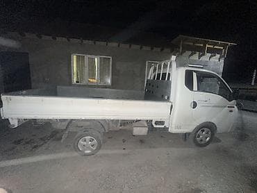 хундай старекс 1: Жеңил жүк ташуучу унаа, Hyundai, 3 т, Колдонулган — 2