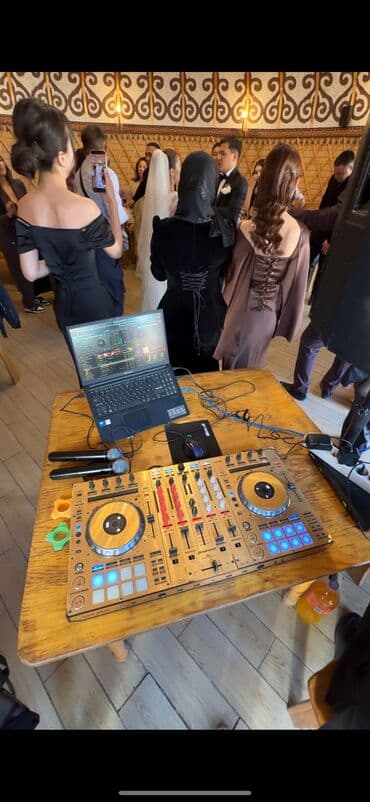 Микрофондор: Колдонулган, Баары бир жерде, Каналдар: 4, Туташтыргыч: USB, Колдоо macOS — 1