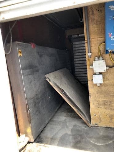 mtz 82 1: Автовышка, 1998 г., 12 м — 8