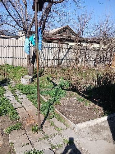 пол дома бишкек: Продам пол дома,в доме на два хозяина. Отдельный двор. Площадь 92кв.м — 5