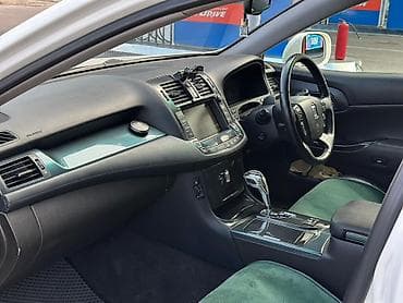 corolla runx: Toyota Crown: 2010 г., Автомат, Гибрид, Седан — 2