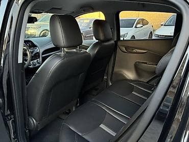 shevrole spark: Chevrolet Spark: 2019 г., 1 л, Бензин, Хэтчбэк — 4