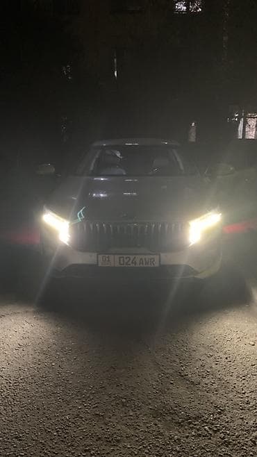 byd e2 2022: Kia K7: 2022 г., 3 л, Автомат, Газ, Фастбек — 1
