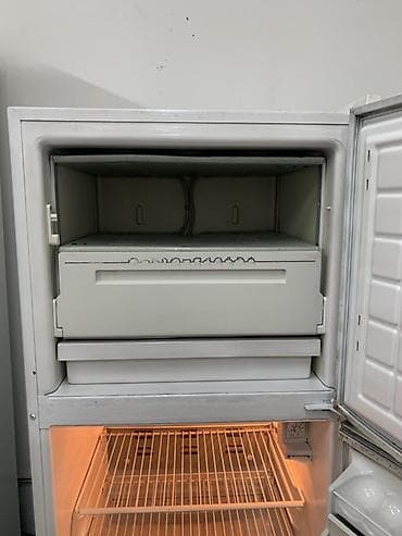 fridge: Холодильник Biryusa, Б/у, Двухкамерный, De frost (капельный), 57 * 140 * 55 — 3