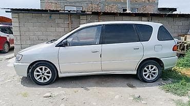 mini v: Toyota Ipsum: 1996 г., 2 л, Автомат, Бензин, Минивэн — 3