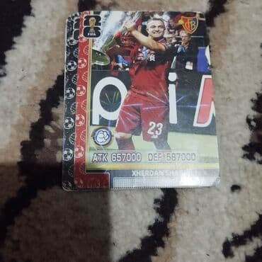 велик на титановых дисках: Коллекционные футбольные карты с эффектом голографии В наборе — 3