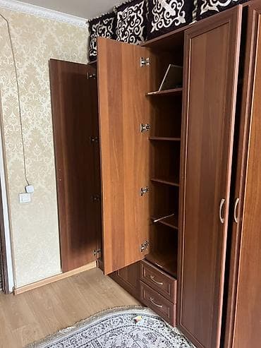 Отургучтар, табуреттер: Шифоньерлер, кийидер үчүн шкафтар, Түз, ЛДСП — 2