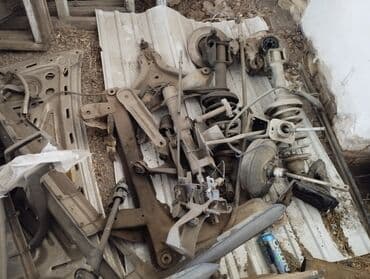 разбор экскаватора: Автозапчасти разборные (разные позиции) В наличии на фото: - Элементы — 8