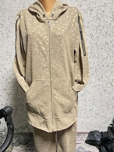 nike tech: Женская одежда — подборка моделей повседневного стиля. - — 2