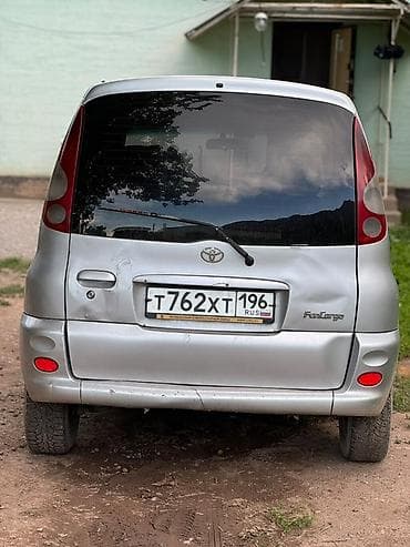 Продажа авто: Toyota Funcargo: 2001 г., 1.3 л, Автомат, Бензин, Хэтчбэк — 3