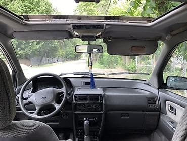 toyta altezza: Mitsubishi Space Wagon: 1992 г., 2 л, Механика, Бензин, Универсал — 3