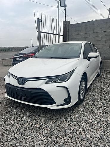королев: Toyota Corolla: 2022 г., 1.8 л, Вариатор, Гибрид, Седан — 2