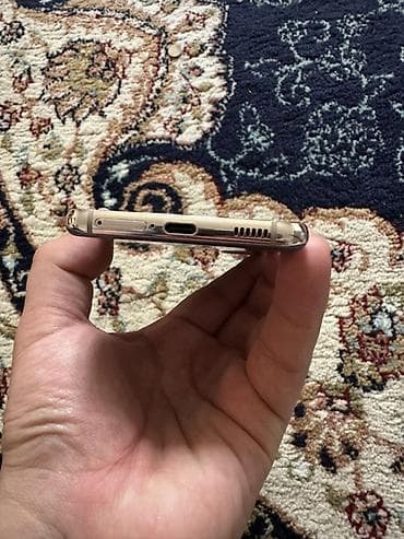 галакси ош: Samsung Galaxy S21, Б/у, 128 ГБ, цвет - Фиолетовый, 2 SIM — 3