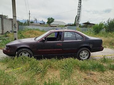 Nissan Maxima: 1989 г., 3 л, Механика — 6