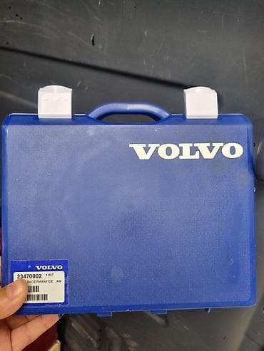 подушка вольво: Набор ламп и предохранителей Volvo в фирменном кейсе - Оригинальный — 2