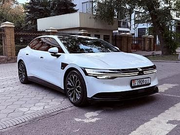 не крашен: Zeekr 007: | 2024 г. Седан — 2