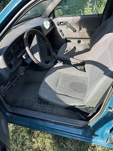 Транспорт: Volkswagen Passat Variant: 1991 г., Универсал — 4