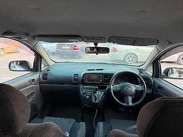 8: Toyota WISH: 2003 г., 1.8 л, Автомат, Бензин, Минивэн — 7
